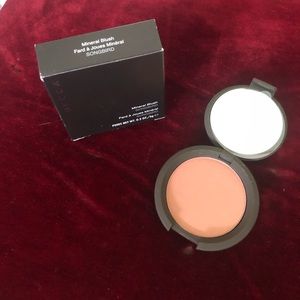 Becca Mineral Blush in the color Songbird